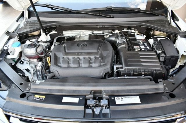 2018 Volkswagen Tiguan 2.0T S FWD 4 Door SUV W/Rear View Camera