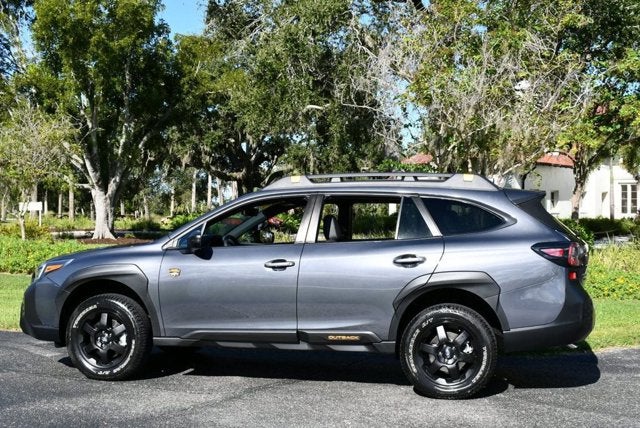 2023 Subaru Outback Wilderness CVT AWD Wagon W/Eyesight Pre-Collision Braking and Navigation