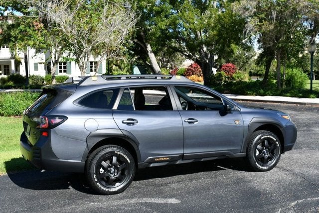 2023 Subaru Outback Wilderness CVT AWD Wagon W/Eyesight Pre-Collision Braking and Navigation