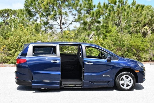 2019 Honda Odyssey EX Braun XI-R Mobility Conversion Van
