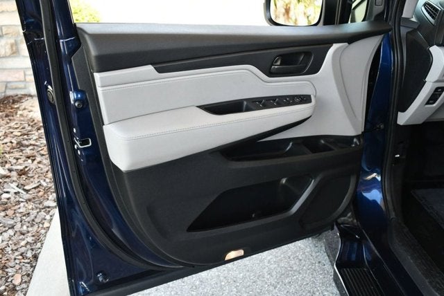 2019 Honda Odyssey EX Braun XI-R Mobility Conversion Van