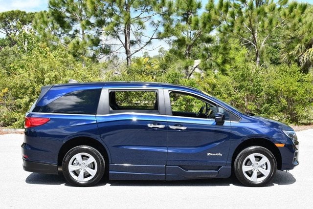 2019 Honda Odyssey EX Braun XI-R Mobility Conversion Van