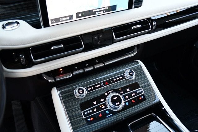 2023 Lincoln Aviator Black Label AWD SUV W/Equipment Group 800A