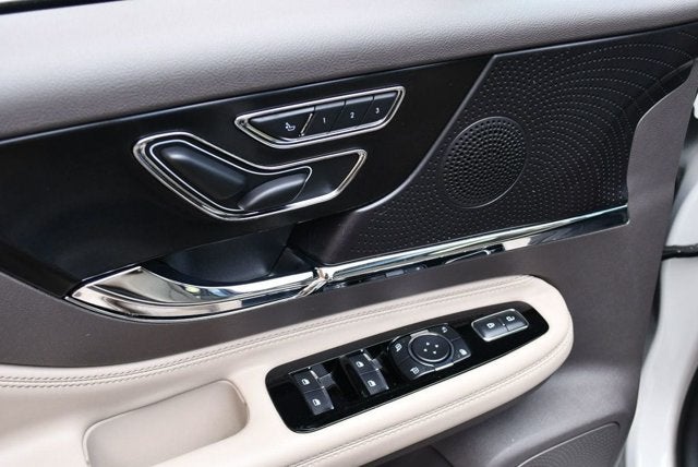 2023 Lincoln Corsair Standard FWD W/Equipment Group 101A & Navigation
