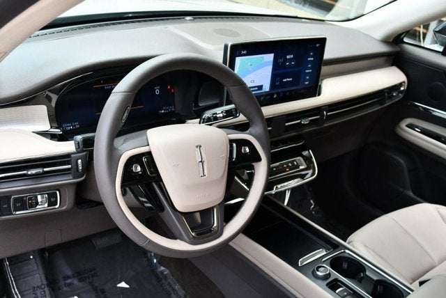 2023 Lincoln Corsair Standard FWD W/Equipment Group 101A & Navigation