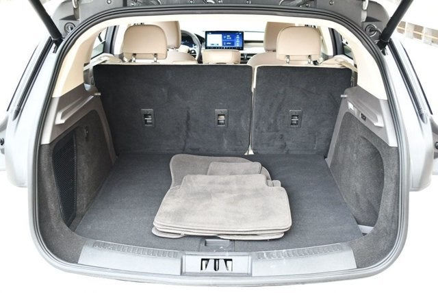 2023 Lincoln Corsair Standard FWD W/Equipment Group 101A & Navigation