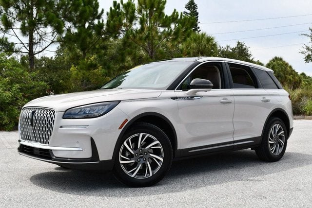 2023 Lincoln Corsair Standard FWD W/Equipment Group 101A & Navigation
