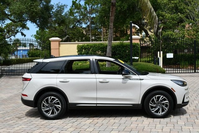 2023 Lincoln Corsair Standard FWD W/Equipment Group 101A & Navigation