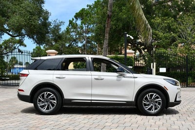 2023 Lincoln Corsair Standard FWD W/Equipment Group 101A & Navigation