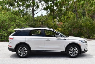 2023 Lincoln Corsair Standard FWD W/Equipment Group 101A & Navigation