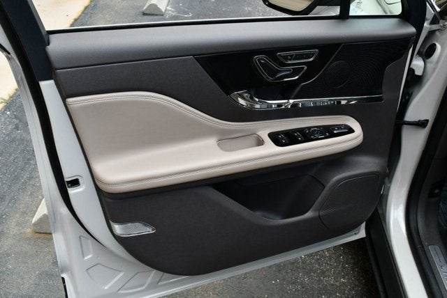 2023 Lincoln Corsair Standard FWD W/Equipment Group 101A & Navigation