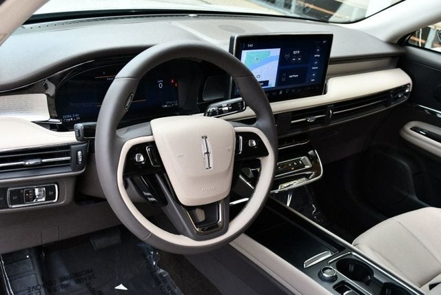 2023 Lincoln Corsair Standard FWD W/Equipment Group 101A & Navigation