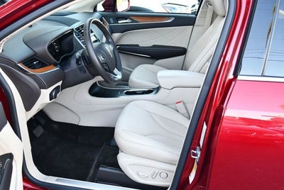 2017 Lincoln MKC Select FWD SUV W/Select Plus Package