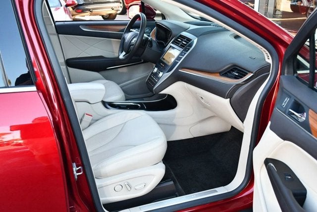 2017 Lincoln MKC Select FWD SUV W/Select Plus Package