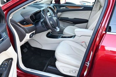 2017 Lincoln MKC Select FWD SUV W/Select Plus Package
