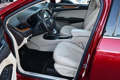 2017 Lincoln MKC Select FWD SUV W/Select Plus Package