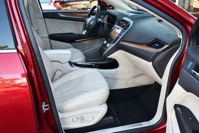 2017 Lincoln MKC Select FWD SUV W/Select Plus Package