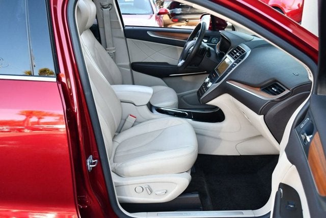 2017 Lincoln MKC Select FWD SUV W/Select Plus Package