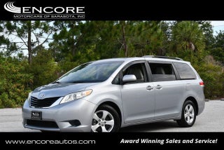 2014 Toyota Sienna 5 Door 8-Passenger Van V6 LE FWD