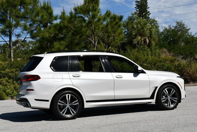 2024 BMW X7 xDrive40i Sports Activity Vehicle W/M Sport & Premium Packages