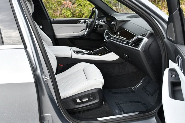 2025 BMW X5 xDrive40i Sports Activity Vehicle W/Premium Package