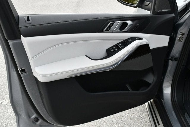 2025 BMW X5 xDrive40i Sports Activity Vehicle W/Premium Package