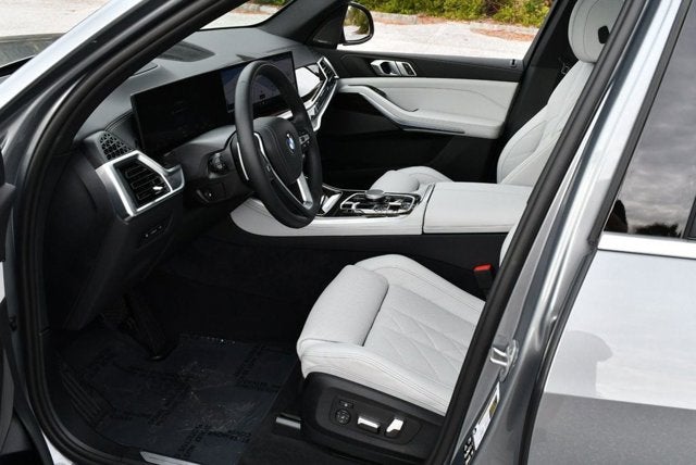 2025 BMW X5 xDrive40i Sports Activity Vehicle W/Premium Package