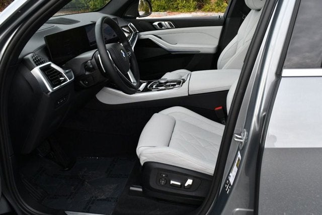 2025 BMW X5 xDrive40i Sports Activity Vehicle W/Premium Package