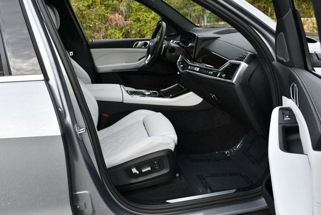 2025 BMW X5 xDrive40i Sports Activity Vehicle W/Premium Package