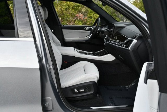 2025 BMW X5 xDrive40i Sports Activity Vehicle W/Premium Package