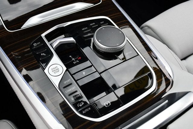 2025 BMW X5 xDrive40i Sports Activity Vehicle W/Premium Package