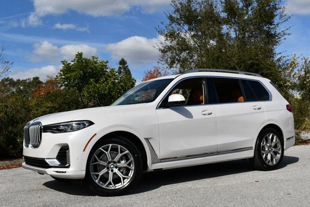 2021 BMW X7 xDrive40i Sports Activity Vehicle W/Premium Package 2