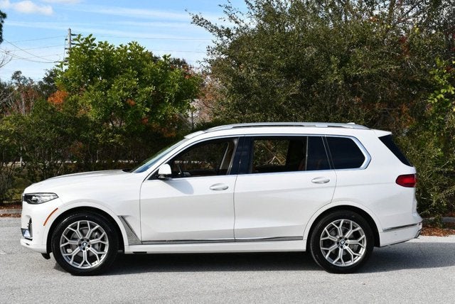 2021 BMW X7 xDrive40i Sports Activity Vehicle W/Premium Package 2