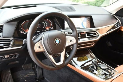 2021 BMW X7 xDrive40i Sports Activity Vehicle W/Premium Package 2