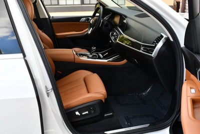 2021 BMW X7 xDrive40i Sports Activity Vehicle W/Premium Package 2