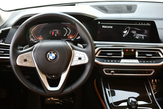 2021 BMW X7 xDrive40i Sports Activity Vehicle W/Premium Package 2
