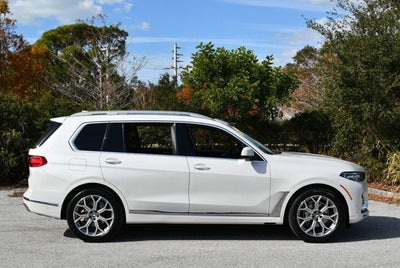 2021 BMW X7 xDrive40i Sports Activity Vehicle W/Premium Package 2