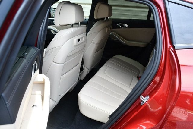 2022 BMW X6 xDrive40i Sports Activity W/M Sport and Executive Packages