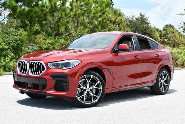 2022 BMW X6 xDrive40i Sports Activity W/M Sport and Executive Packages