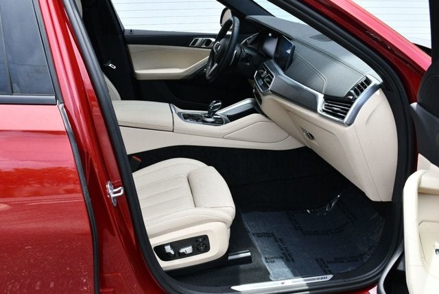 2022 BMW X6 xDrive40i Sports Activity W/M Sport and Executive Packages