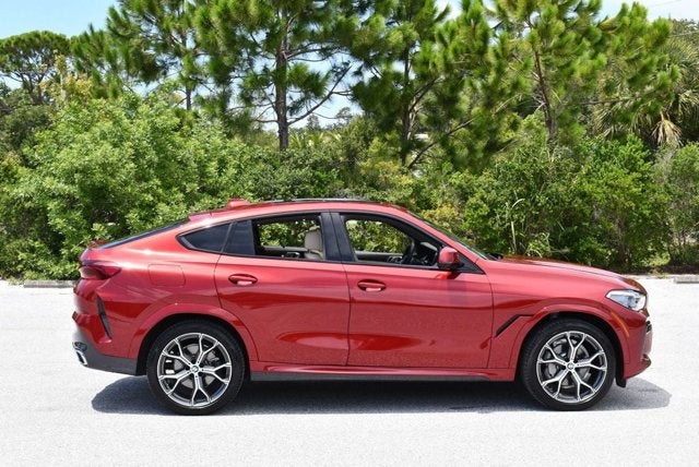 2022 BMW X6 xDrive40i Sports Activity W/M Sport and Executive Packages