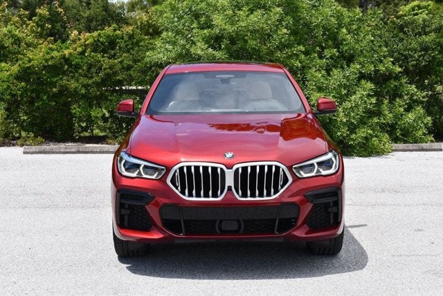 2022 BMW X6 xDrive40i Sports Activity W/M Sport and Executive Packages
