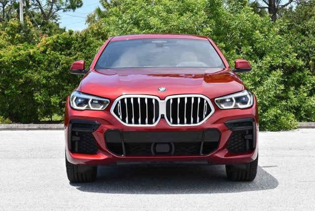 2022 BMW X6 xDrive40i Sports Activity W/M Sport and Executive Packages