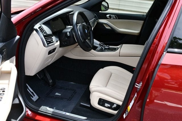 2022 BMW X6 xDrive40i Sports Activity W/M Sport and Executive Packages