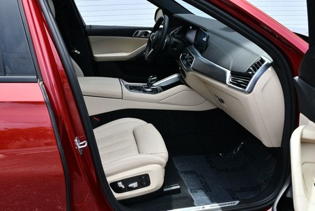 2022 BMW X6 xDrive40i Sports Activity W/M Sport and Executive Packages