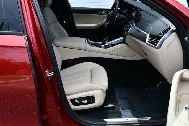 2022 BMW X6 xDrive40i Sports Activity W/M Sport and Executive Packages