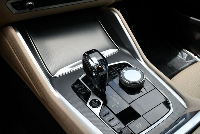 2022 BMW X6 xDrive40i Sports Activity W/M Sport and Executive Packages