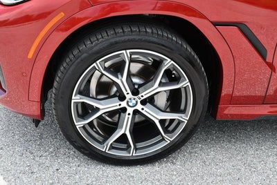 2022 BMW X6 xDrive40i Sports Activity W/M Sport and Executive Packages