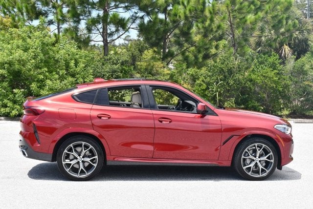 2022 BMW X6 xDrive40i Sports Activity W/M Sport and Executive Packages