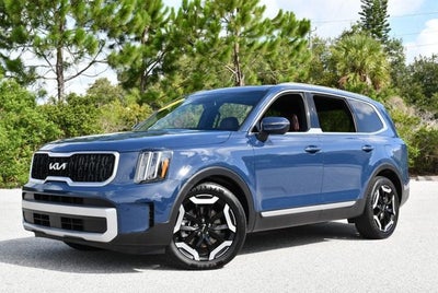2023 Kia Telluride EX FWD SUV W/Navigation & Ventilated Front Seats